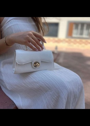 Beyaz Deri Zincir Detaylı Kadın Çanta - Görsel 5