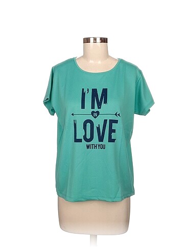 Diğer T-shirt %70 İndirimli.
