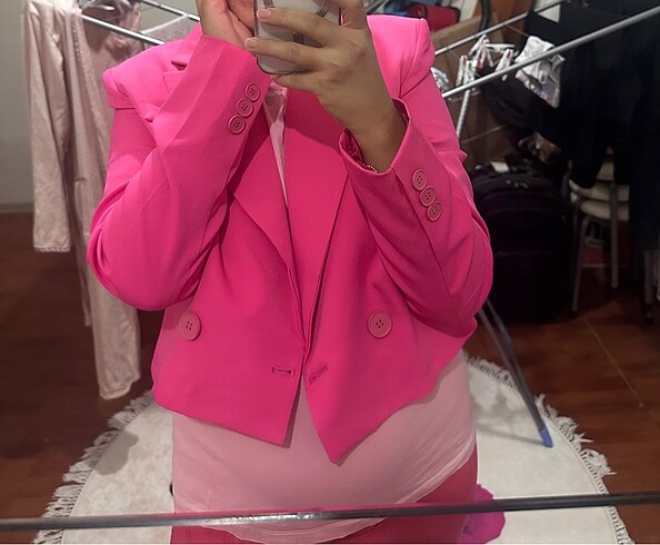 Pembe ceket