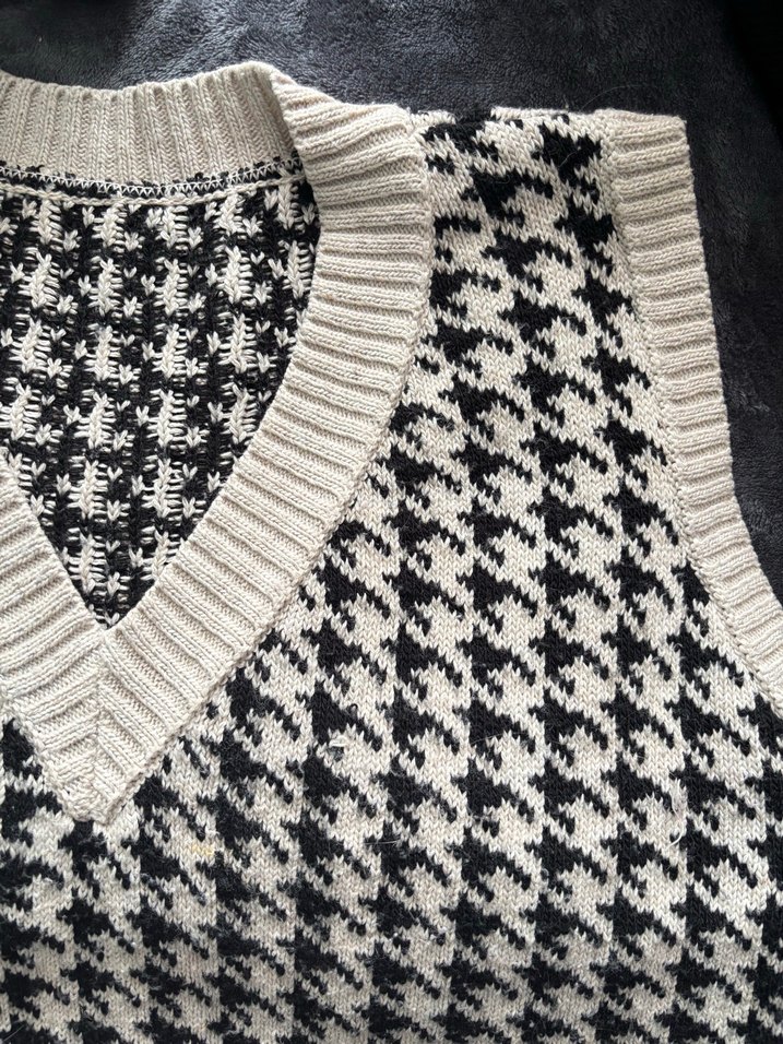 V Yaka Örgü Kadın Süveter - Görsel 2