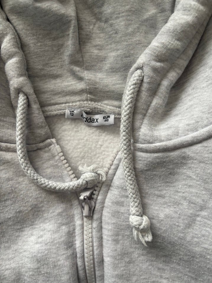 Gri Kapüşonlu Fermuarlı Kadın hırka - Görsel 2