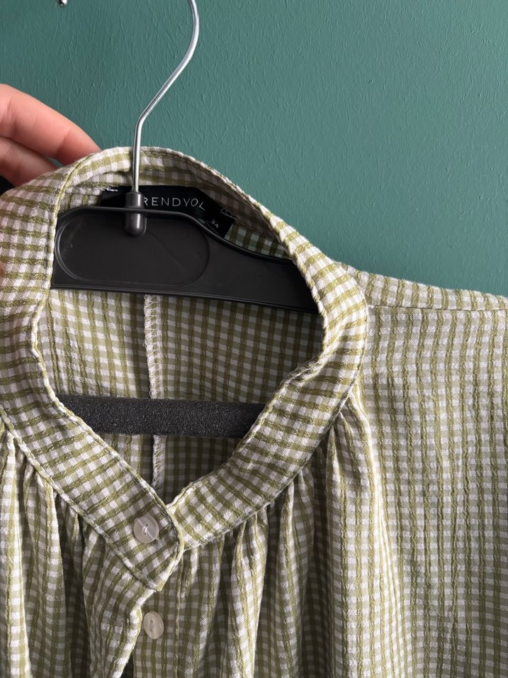 Düğmeli Uzun Kollu Gömlek - Görsel 2