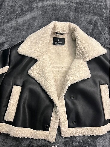 Stradivarius mont