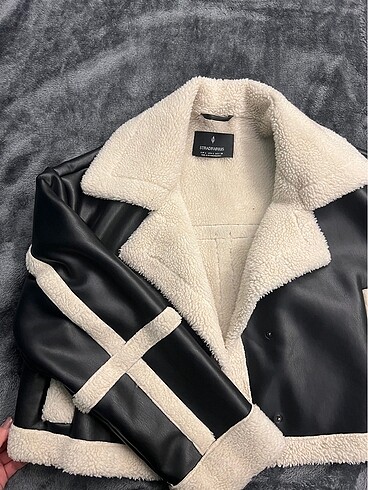 Stradivarius Stradivarius mont