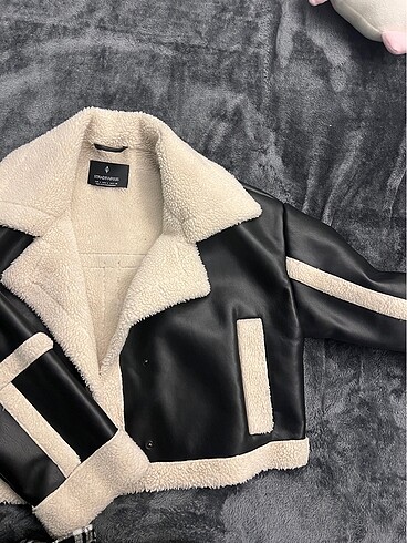 l Beden siyah Renk Stradivarius mont