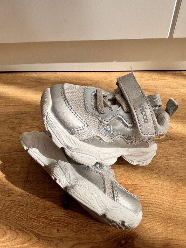 Kız Çocuk Gri Beyaz Desenli Spor Ayakkabı - Görsel 2