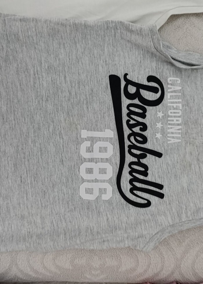 Erkek çocuk atlet - Görsel 4