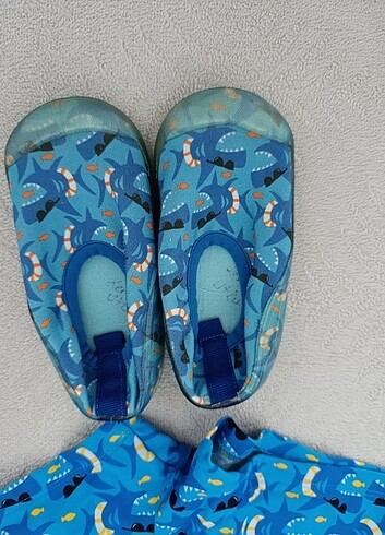 Penti Çocuk yüzme mayo ve Deniz ayakkabısı - Görsel 3