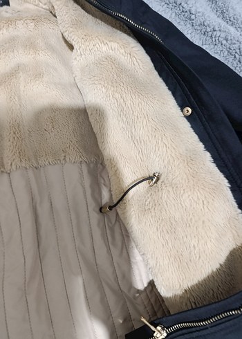 Kadın Siyah Midi Kaban Kürklü Kapüşonlu - Görsel 7