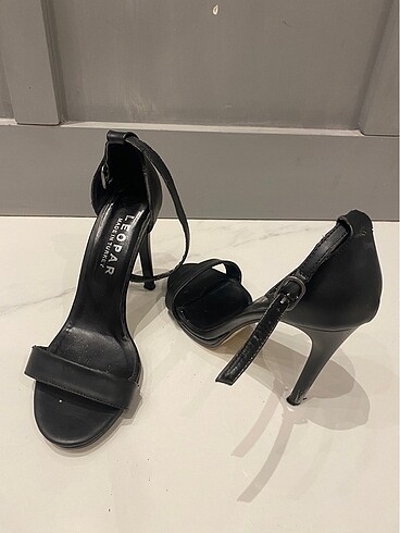 Diğer Stiletto topuklu ayakkabı