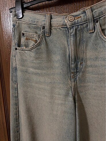 Urban Outfitters Bdg logan jean