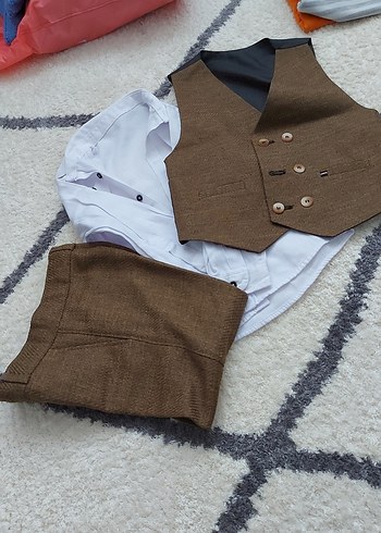 Düğmeli Kahverengi Çocuk Yelek Takımı - Görsel 2