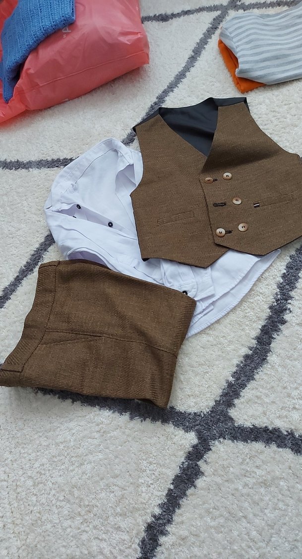 Düğmeli Kahverengi Çocuk Yelek Takımı - Görsel 2