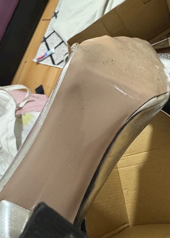 Parlak Gümüş Stiletto Tokalı Kadın Ayakkabı - Görsel 4