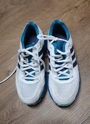 Adidas spor ayakkabı 