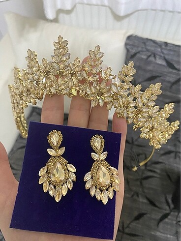 Diğer Gold küpe taç seti