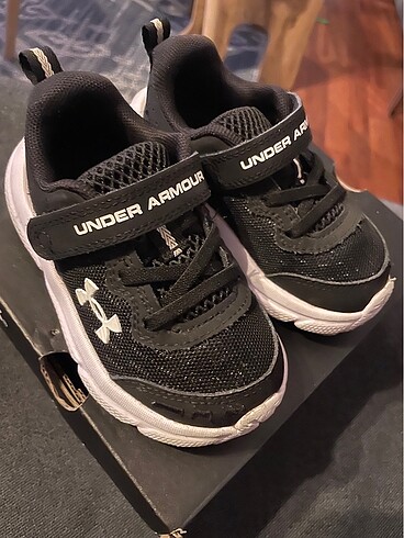 Diğer UNDER ARMOUR SPOR AYAKKABI