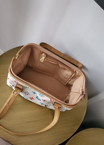 Renkli Baskılı Deri Kadın Çantası - Görsel 4