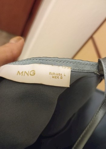 l Beden mango saten bluz