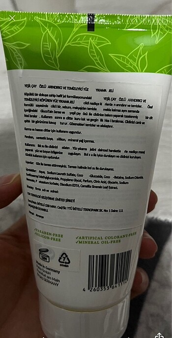 Sephora Karma yağlı cilt için etkili temizleme jeli