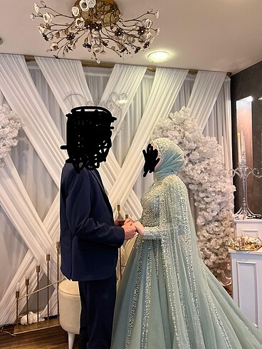 Nişan elbisesi