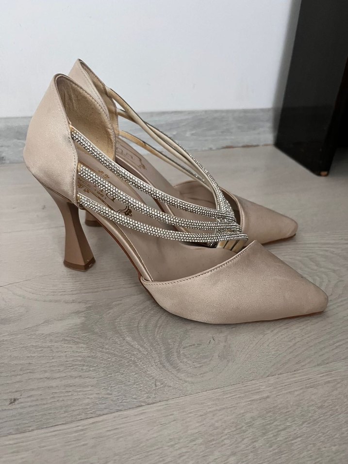 Bej saten ayakkabı - Görsel 2