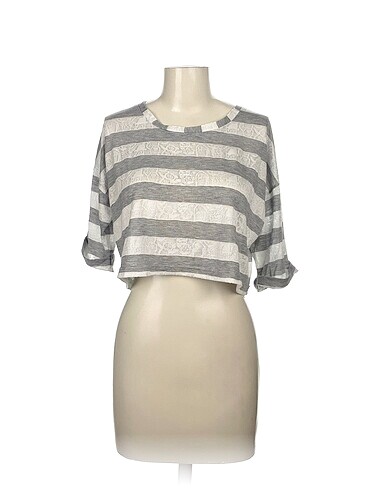 ipekyol T-shirt %70 İndirimli.