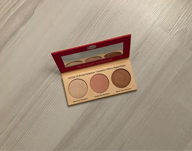 Beden The Balm Trio Highlighter Paleti