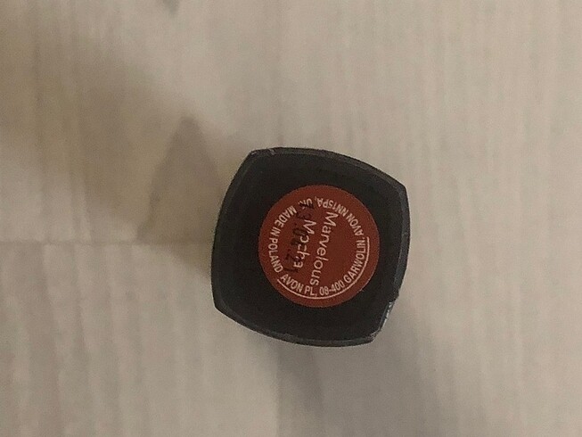 Beden Avon Marvelous Mocha ruj
