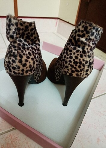 38 Beden Leopar Topuklu Bot