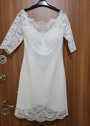 Beyaz elbise (nikah elbisesi) 