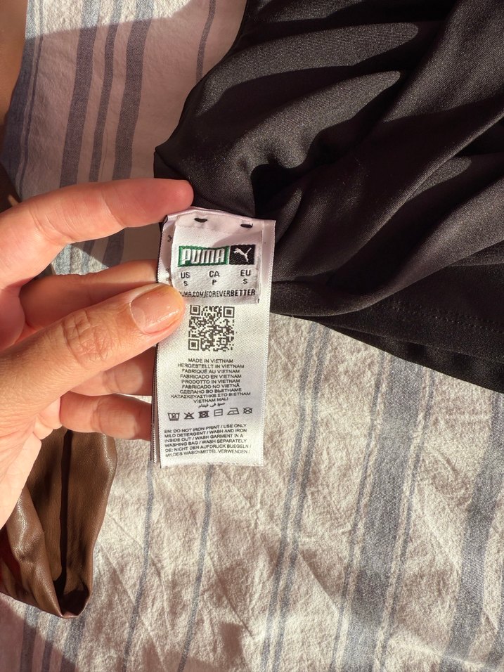 Siyah Parlak Puma Spor Sütyeni - Görsel 3