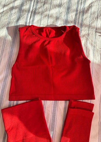 Kırmızı Pilili Spor Tayt - Görsel 2