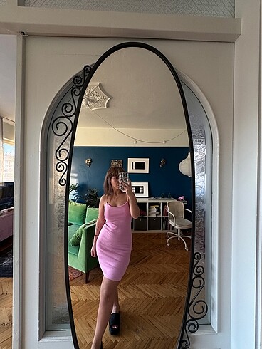 Pembe mini elbise
