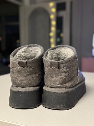 36 Beden Ugg mini bot