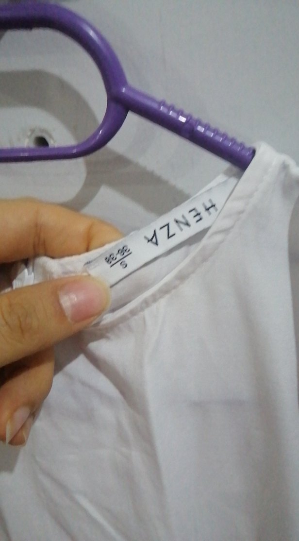 Uzun Beyaz Keten Fırfırlı  tesettür Elbise - Görsel 3