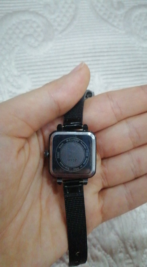 Minimalist Siyah Kadın Saat - Görsel 2