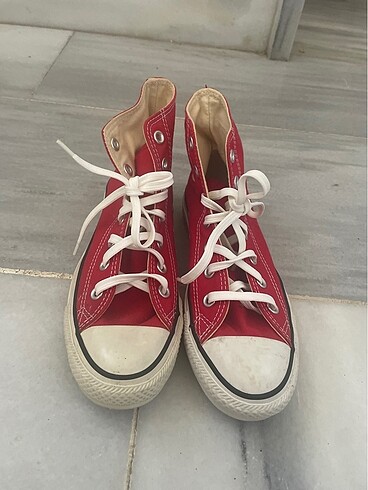 Kırmızı uzun Convers
