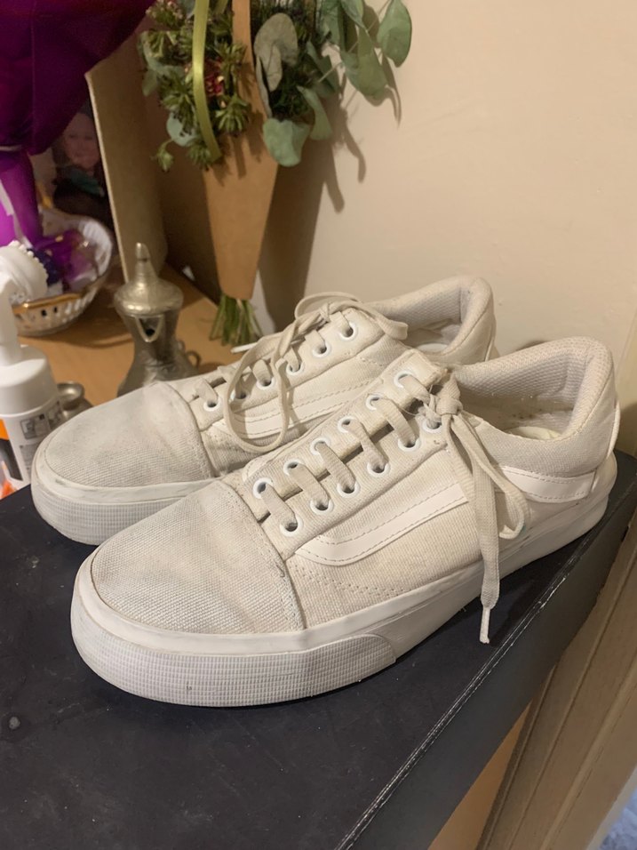 beyaz spor ayakkabı - Görsel 3