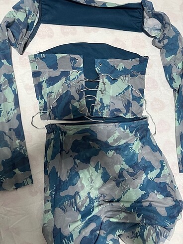 Sheinside Askeri desen alt üst takım