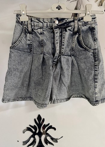 Gri Bağcıklı Mini Kot Şort
