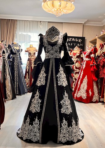 Gelinlik Siyah İşlemeli Uzun Kollu Henna Elbise