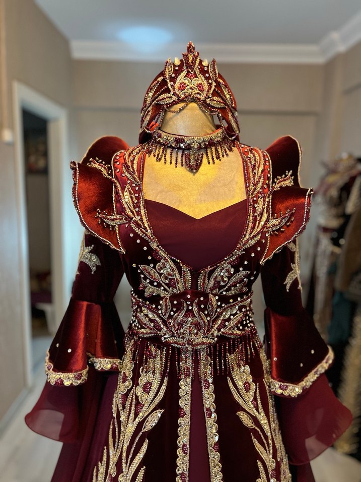 Bordo Nakışlı ve Boncuklu Uzun Kollu Kadın Bindallı - Görsel 5