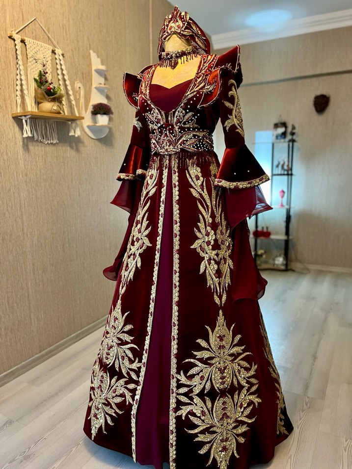 Bordo Nakışlı ve Boncuklu Uzun Kollu Kadın Bindallı - Görsel 2