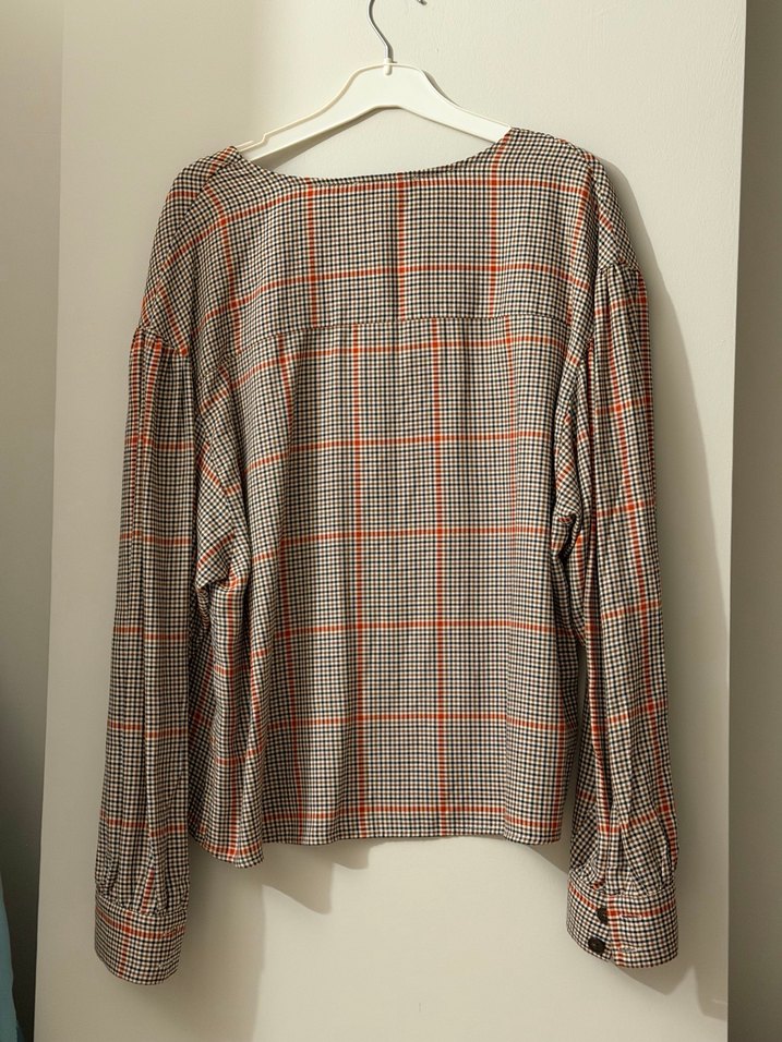 Bej Gri Kareli V Yakalı Kadın Gömlek - Görsel 5