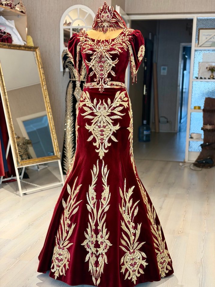 Bordo hint tarzı balık etekli kına kıyafeti - Görsel 2