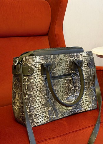 Kadın Deri Yılan Desenli Tokalı Çanta - Görsel 3