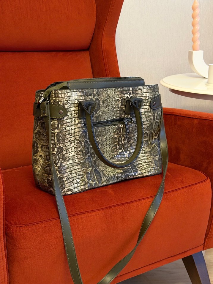 Kadın Deri Yılan Desenli Tokalı Çanta - Görsel 2