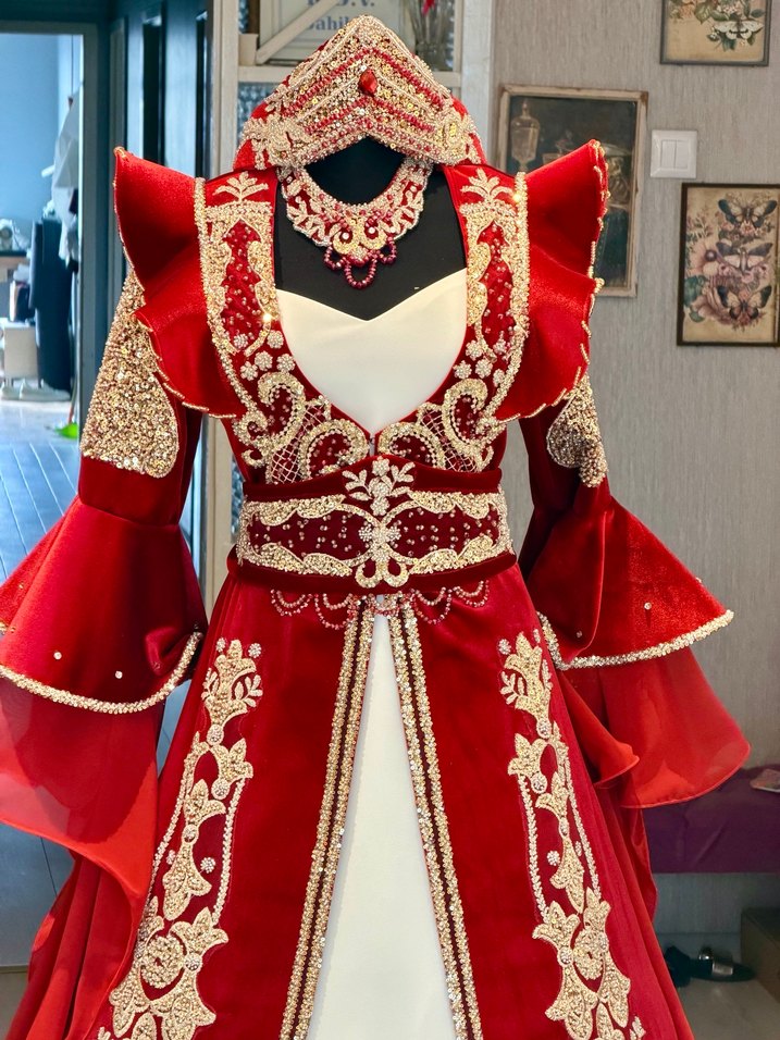 Kırmızı İşlemeli Kadın Bindallı Elbise - Görsel 3