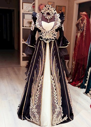 Altın İşlemeli Uzun Kollu Straplez Bindallı - Görsel 3